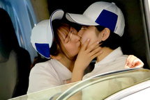 NHDTC-273 引っ越し屋バイトに来た気弱巨乳女を乳首×乳首の密着擦りでレズイキさせる変態女 サンプル画像11